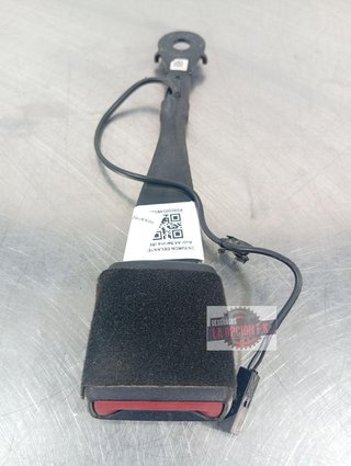 ENGANCHE CINTURON DELANTERO IZQUIERDO Audi A4 Berlina (8W2)(08.2015->)