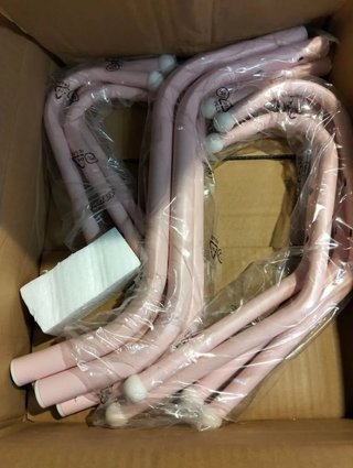 Perchero de metal SONGMICS con 12 ganchos y 4 patas en rosa gelatina