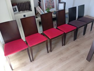 Mesa de salón extensible y sillas