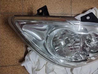 Faro Izquierdo RENAULT MASTER III