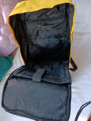Mochila AYN Diseño Portátil Amarilla