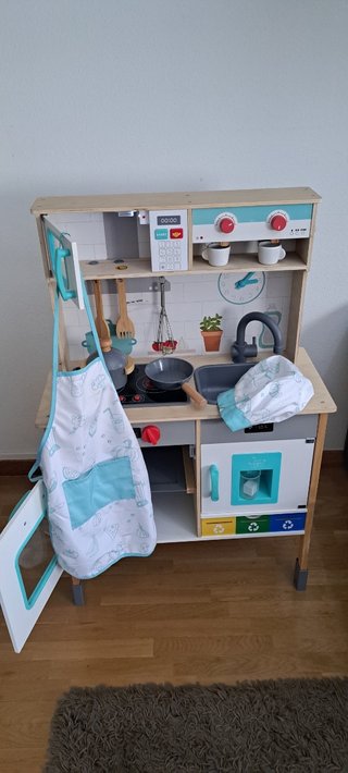 Cocinita de madera para niños