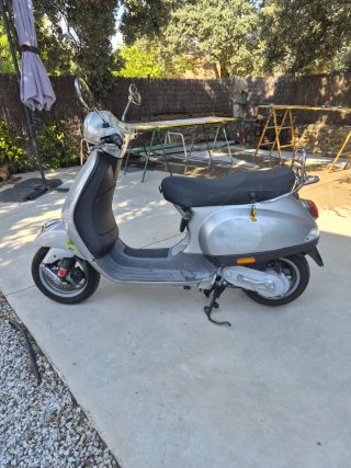 Vespa 50cc Plata
