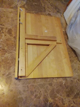 Mesa auxiliar plegable de madera