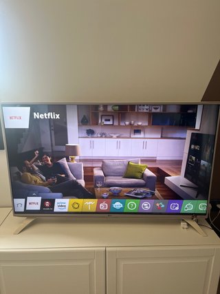 Televisor LG 43 Plata