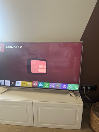Televisor LG 43 Plata