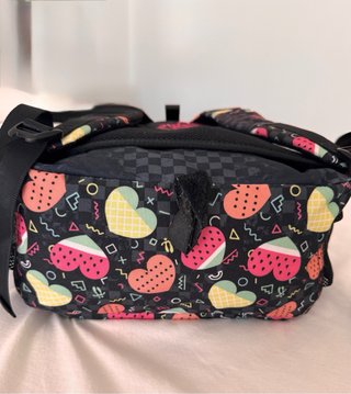 Mochila y estuche Totto con estampado