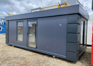 Contenedor con baño y dormitorio