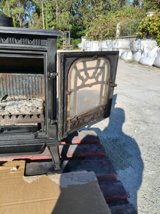 Estufa de leña fundición negra