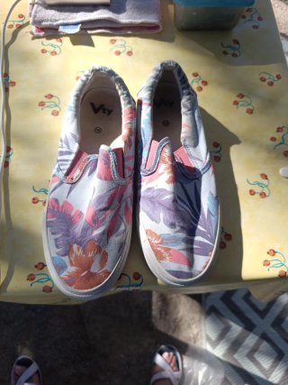 Zapatillas Vty verano floral talla 38