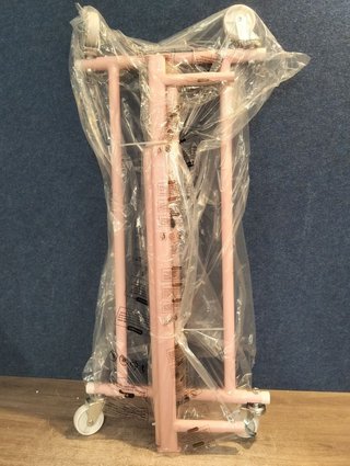 Perchero rosa con ruedas SONGMICS HSR013R01