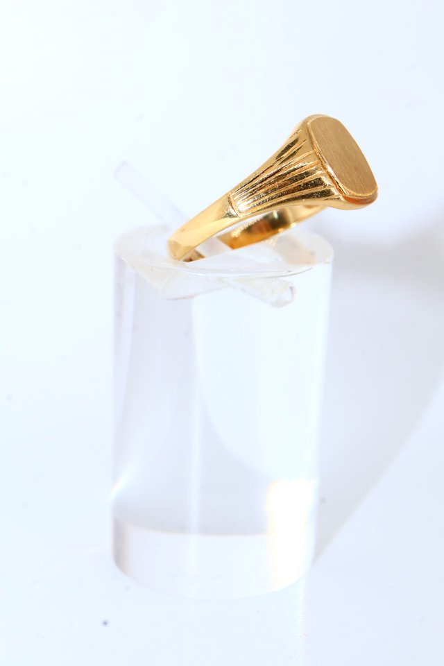 Anillo Sello Oro 18K sin grabar