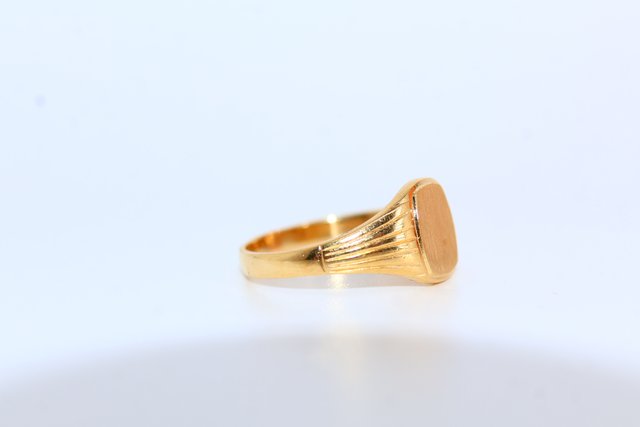 Anillo Sello Oro 18K sin grabar