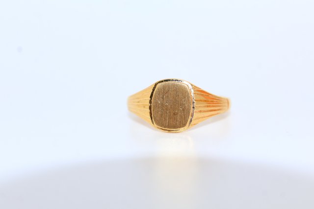 Anillo Sello Oro 18K sin grabar