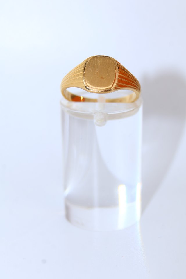 Anillo Sello Oro 18K sin grabar