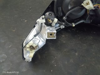 Faro anteriore Piaggio Beverly 400 (2006-2008)