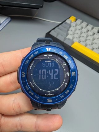 Reloj Casio Pro Trek solar azul