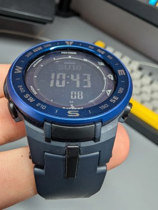 Reloj Casio Pro Trek solar azul