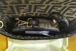 Bolso Fendi Baguette mediano original