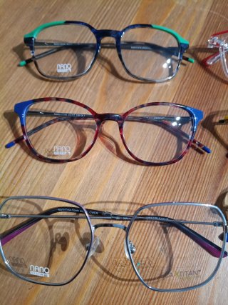 Por 18€ las  6 Gafas NanoVista para graduar