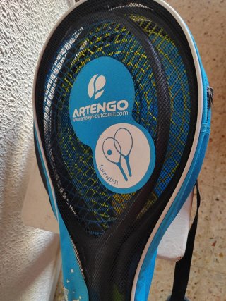 Raquetas de tenis y pelota