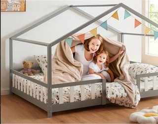 Cama infantil casita, casi nueva, 90x190