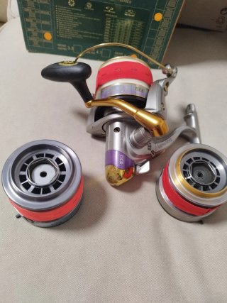 Carrete pesca Tica Dolphin SE 4100