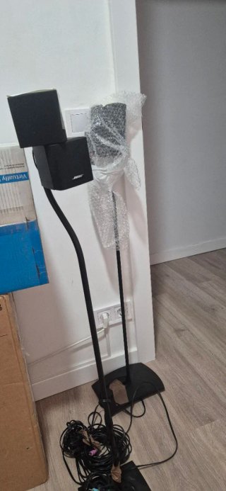 Bose – 2 altavoces + soportes de suelo original