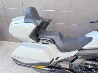 Honda GL 1800 Tour DCT Gris