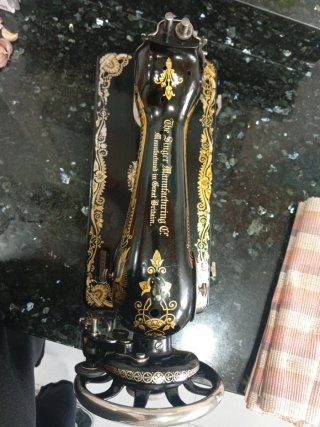 Máquina de coser Singer antigua