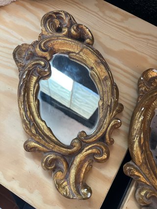 Set di 2 specchi antichi dorati