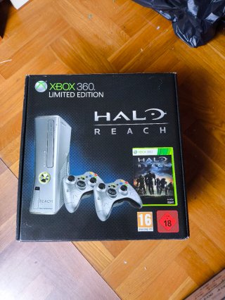 Caja Xbox 360 Edición Limitada Halo Reach