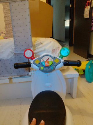 Moto Vespa Juguete Chicco o otra