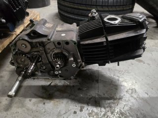 Smotor zs 190 con la caja cambio rota