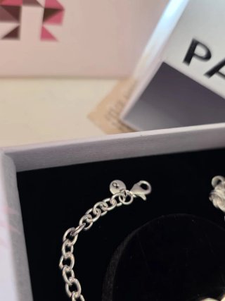 Conjunto Pandora Anillo y Pulsera Corazón