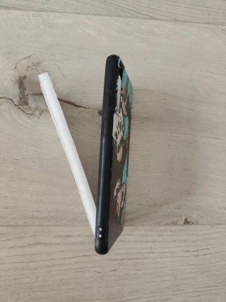 Funda móvil diseño anime