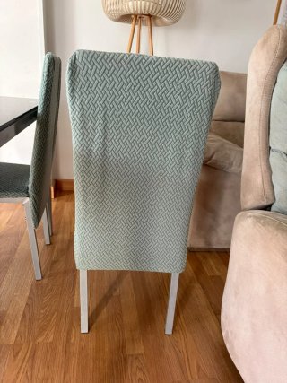 Mesa de comedor y 4 sillas, Recogida Badajoz