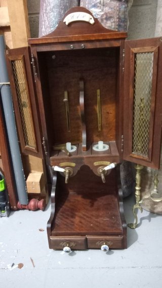Mueble mini bar dispensador de bebidas