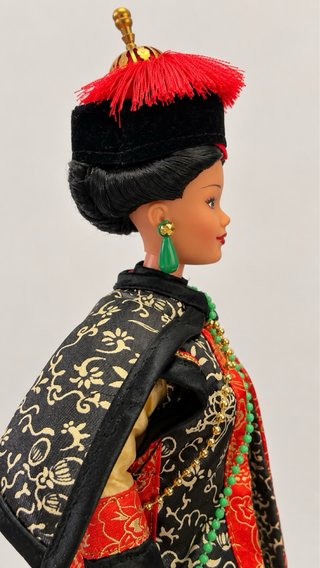 Barbie Emperatriz China 1997 Mattel #16708