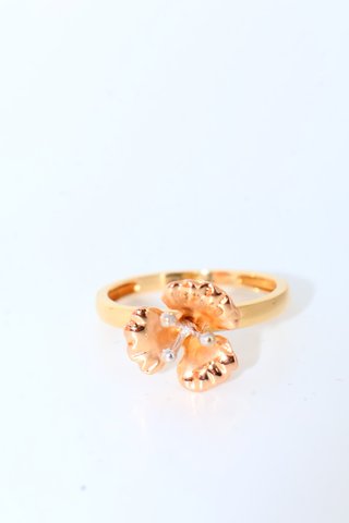 J-0923 Anillo Oro 18K Flor Rosa y Blanco