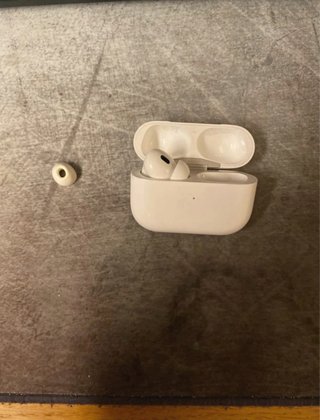 AirPods Pro 2ª Gen USB-C (1 unidad)