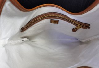 Borsa a spalla Miu Miu in pelle cammello