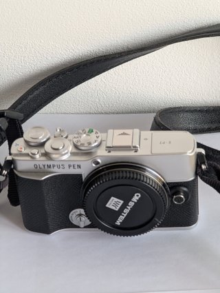 Olympus PEN E-P7 Corpo