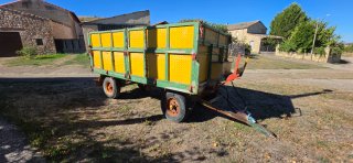 Remolque agrícola basculante 8.000 kg – 2 ejes – c