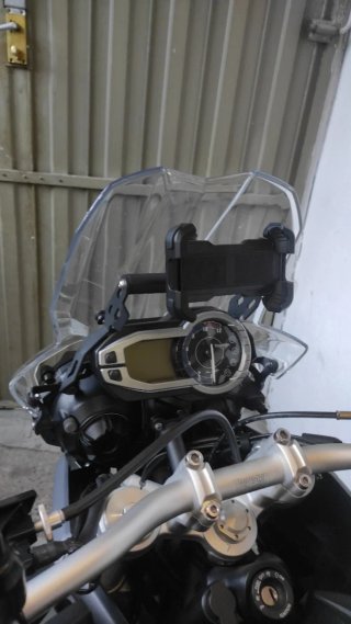 Triumph Tiger 800 XC Negra y Plata