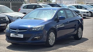 Opel Astra 2015