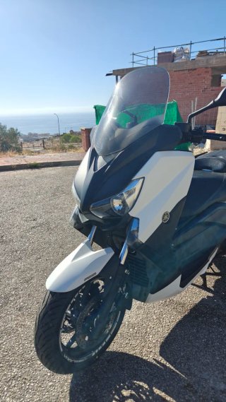 Yamaha X max 400