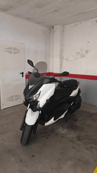 Yamaha X max 400