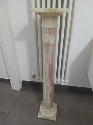 Colonna piedistallo in onice H 100 cm