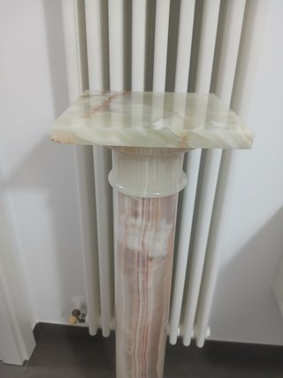 Colonna piedistallo in onice H 100 cm